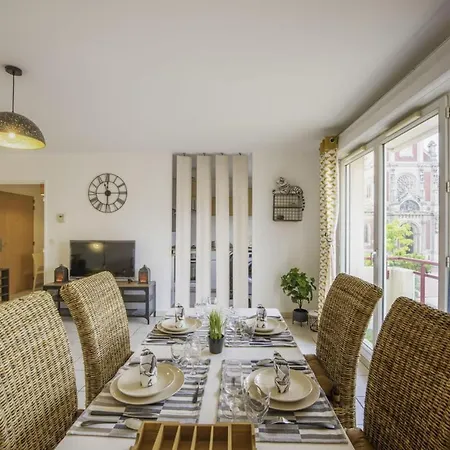 Lovely 2-bed In * Rouen